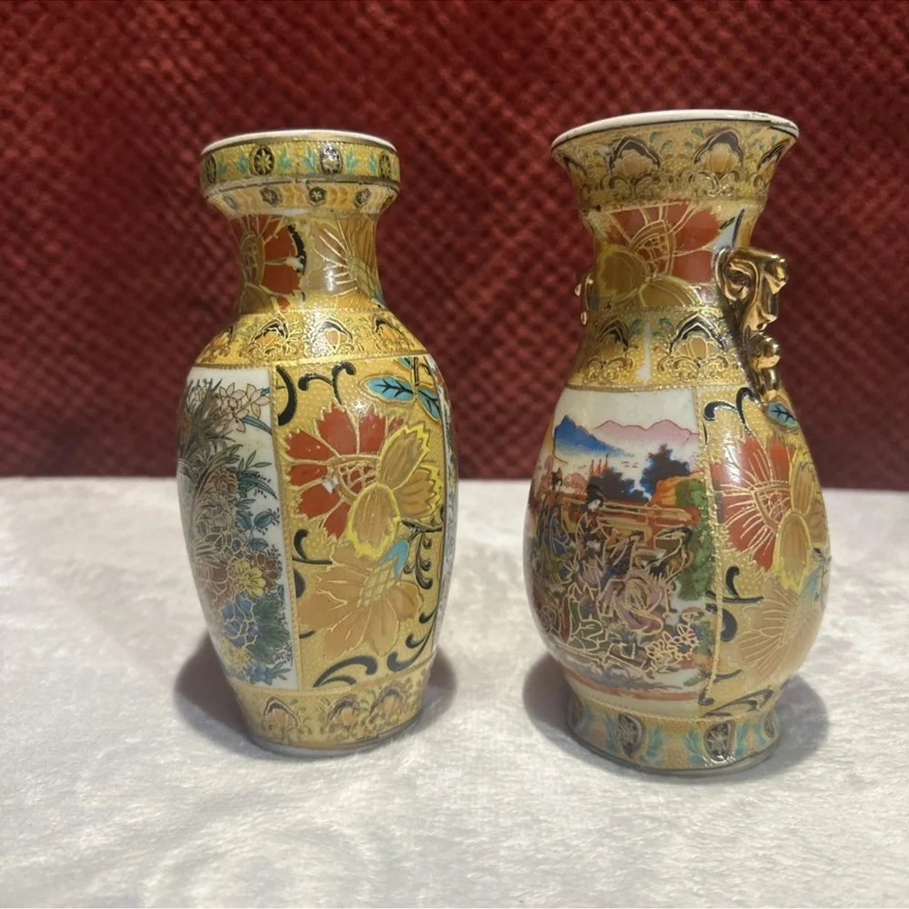 2 Small Satsuma Chinese Vases. 6x3. Set of 2. Gold With Some Red, Blue.
